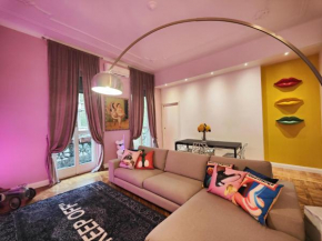 Charm 2 Apartments 2 and 3 floor 9 Guests, 4 bedrooms, 4 baths in Milano downtown with AC, WiFi and Subway M1 M2